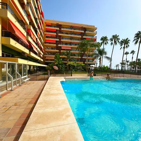 Remo 1 By Residea Lägenhet Torremolinos