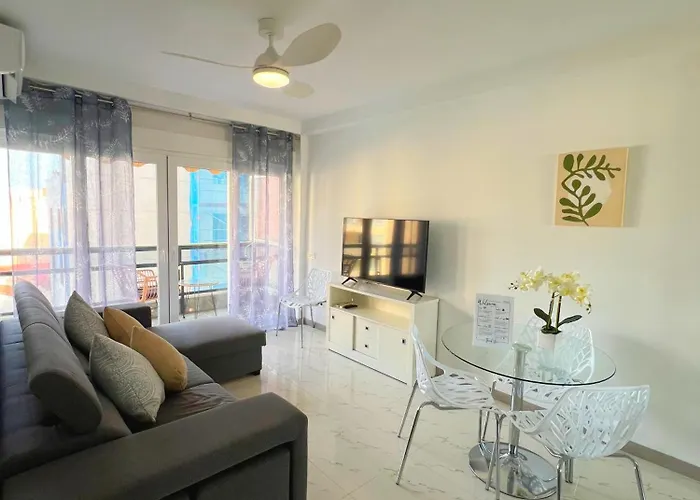 Remo 1 By Residea * Torremolinos